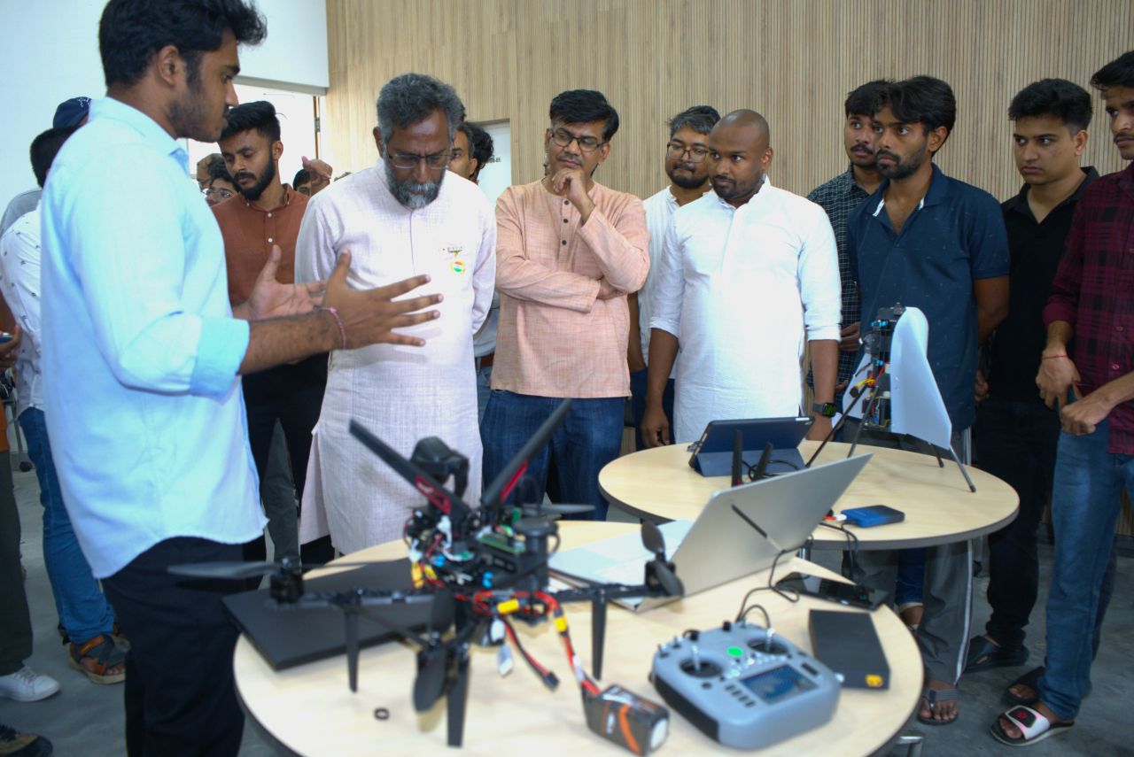 As part of #IndependenceDay celebrations, IITH showcased an exhibition of student projects developed under the #BHARATI and #BUILD initiatives.