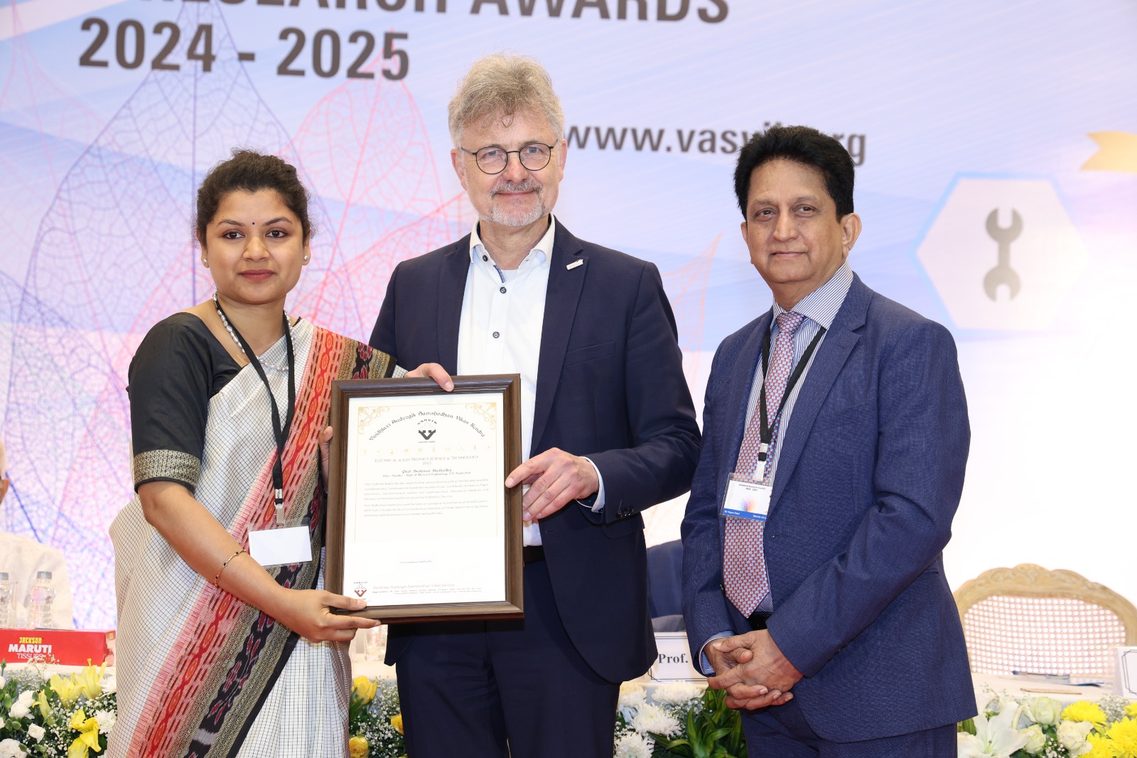 Prof. Sushmee Badhulika Receives Prestigious VASVIK Industrial Research Award 2025